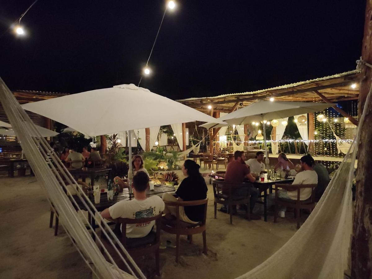 The All Inclusive Hostel - Food, Drinks And Transportation To The Beach And Cenotes Тулум Екстер'єр фото