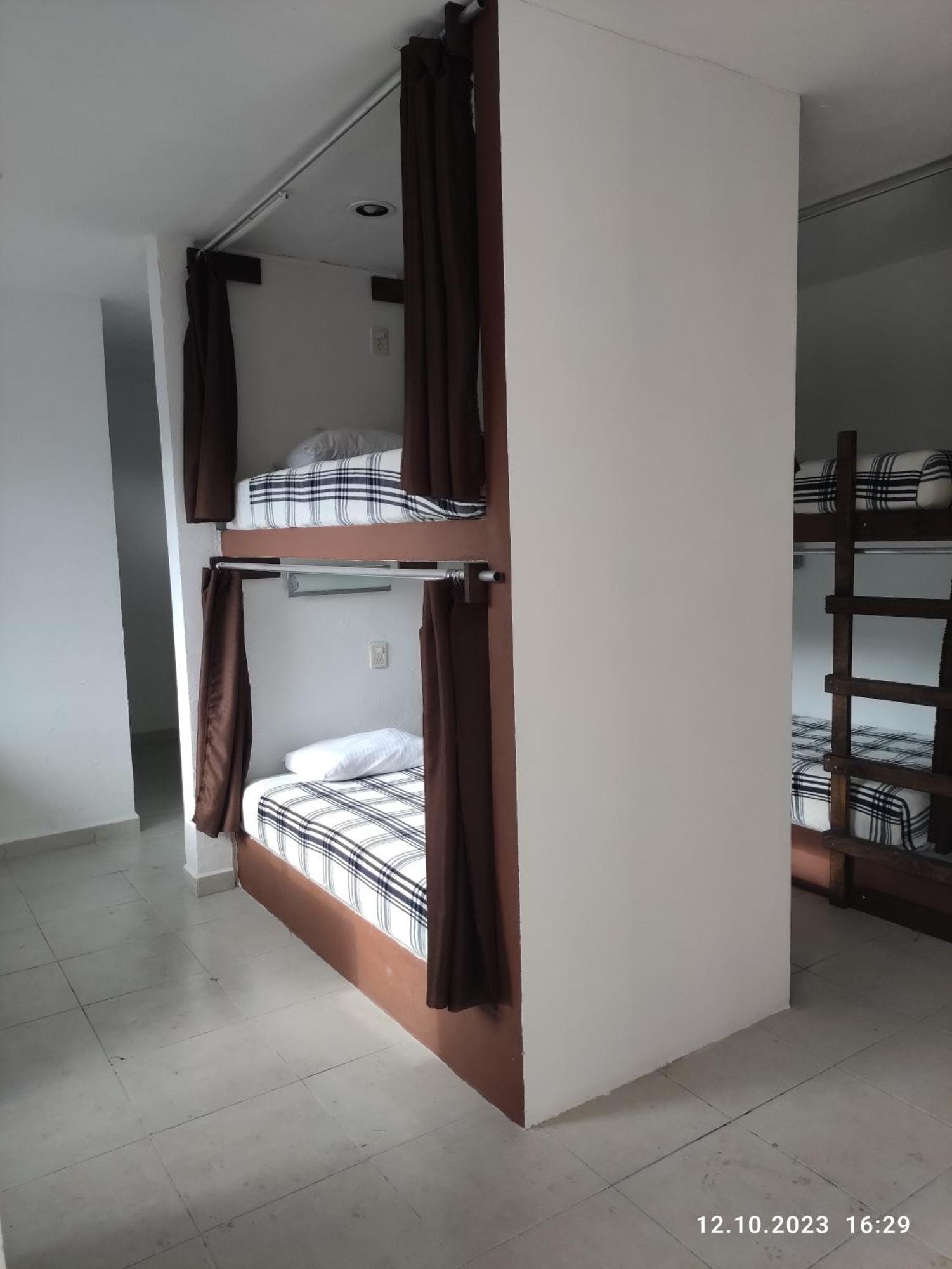 The All Inclusive Hostel - Food, Drinks And Transportation To The Beach And Cenotes Тулум Екстер'єр фото