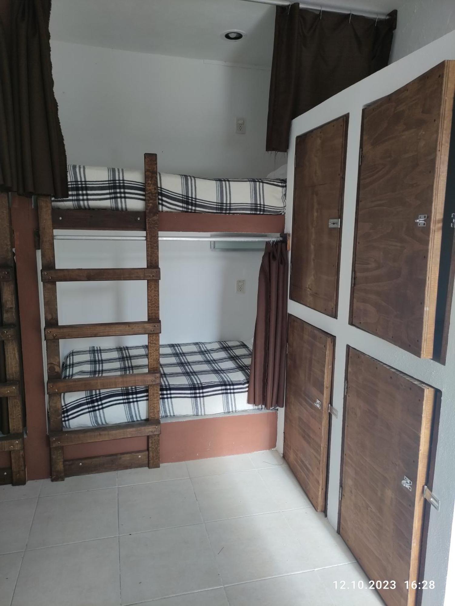 The All Inclusive Hostel - Food, Drinks And Transportation To The Beach And Cenotes Тулум Номер фото